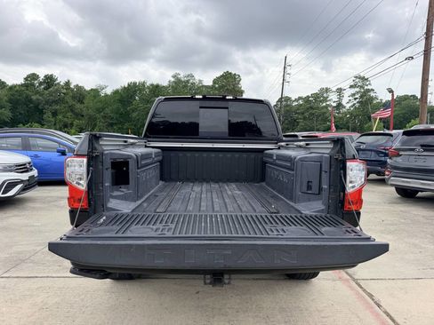 Used 2017 Nissan Titan Platinum Reserve AWD/4WD image 38