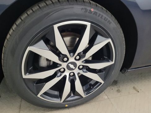 Used 2016 Chevrolet Malibu LT w/ Leather Package FWD image 31