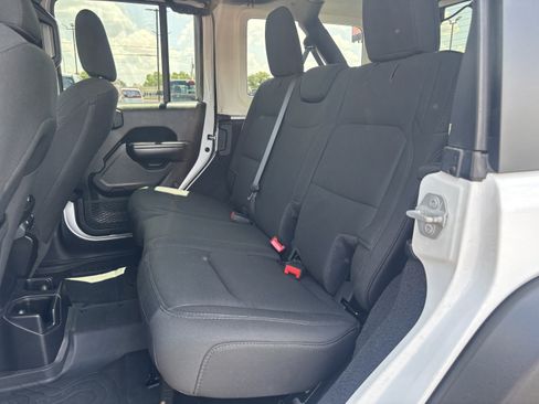 Used 2021 Jeep Wrangler Unlimited Sport AWD/4WD image 24
