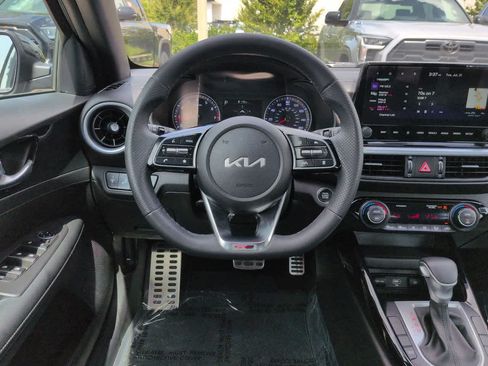 Used 2023 Kia Forte GT-Line w/ GT-Line Technology Package FWD image 15