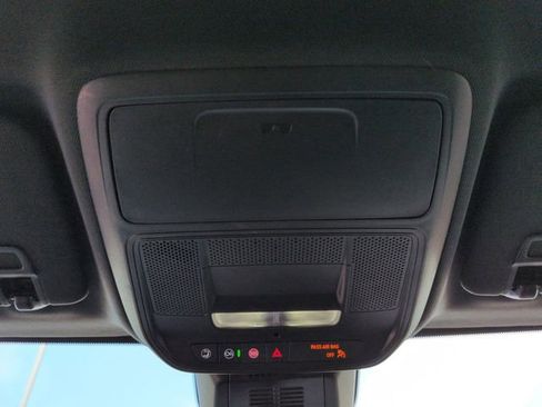 Certified 2025 Chevrolet Equinox LT w/ Convenience Package II image 32