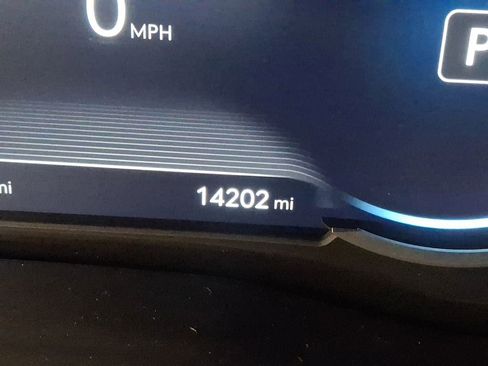 Used 2023 Genesis G70 3.3T image 14