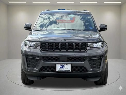 New 2026 Jeep Grand Cherokee Altitude AWD/4WD image 3