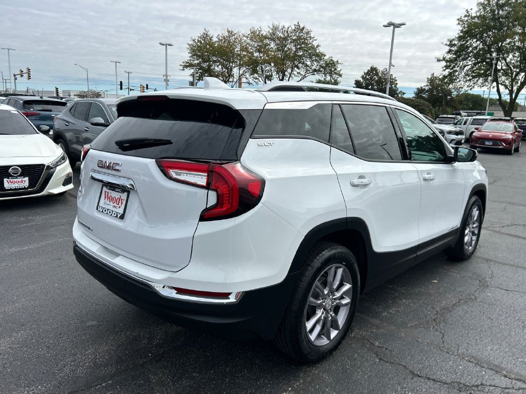 Certified 2023 GMC Terrain SLT FWD image 8