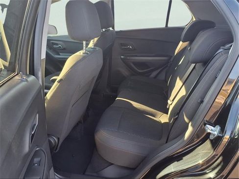 Certified 2020 Chevrolet Trax LS w/ Tint and Cruise Package image 19