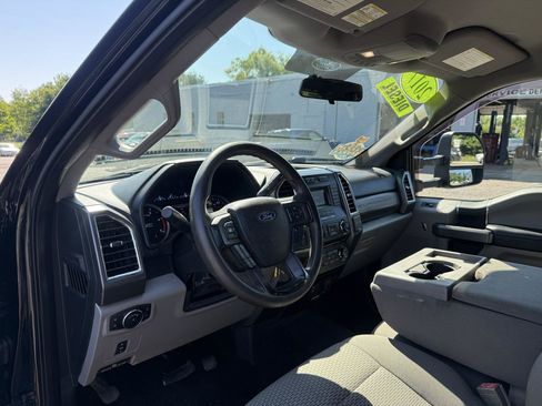 Used 2017 Ford F350 XLT w/ XLT Value Package AWD/4WD image 28