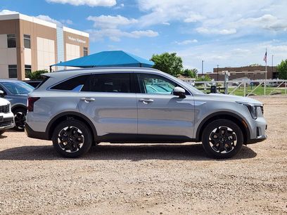 New 2026 Kia Sorento S w/ S Panoramic Sunroof Package