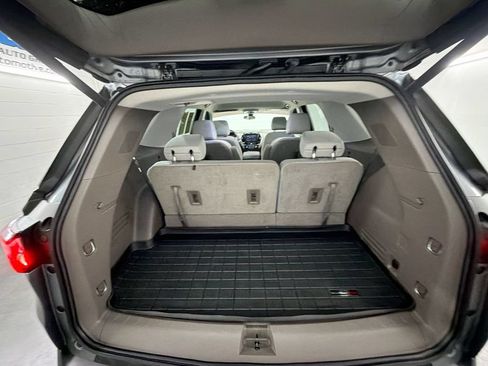 Used 2020 Chevrolet Traverse LT FWD image 24