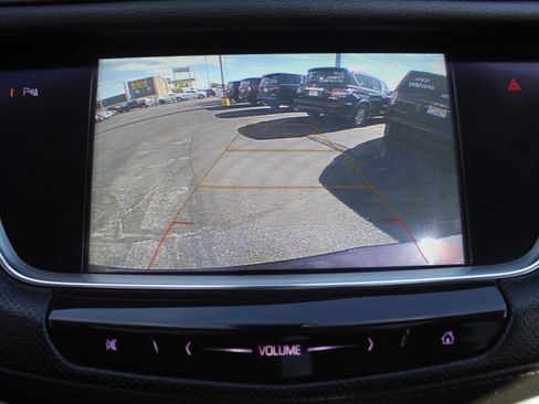 Used 2018 Cadillac XT5 Luxury w/ Driver Awareness Package image 22