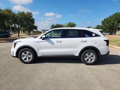 New 2026 Kia Sorento LX image 4