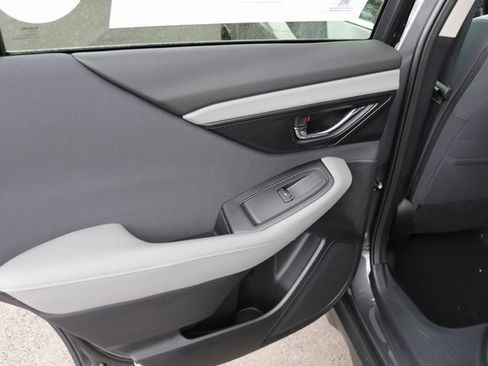 Certified 2025 Subaru Outback Premium w/ Popular Package #1A image 17