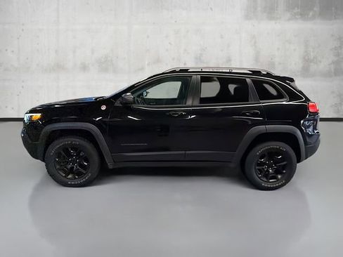 Used 2019 Jeep Cherokee Trailhawk w/ Cold Weather Group image 7