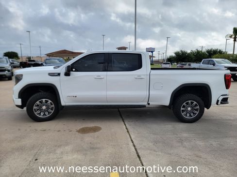 Used 2024 GMC Sierra 1500 AT4 w/ Technology Package image 4