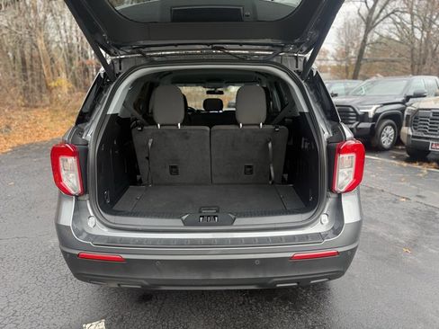 Used 2022 Ford Explorer XLT image 16