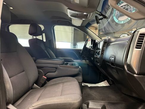 Used 2018 Chevrolet Silverado 1500 LT w/ All Star Edition AWD/4WD image 16