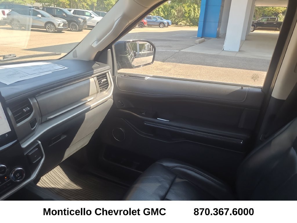 Used 2023 Ford Expedition Max XLT AWD/4WD image 26