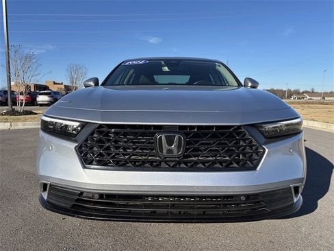 Used 2024 Honda Accord Touring image 8