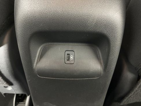 Used 2023 Nissan Sentra SV FWD image 38