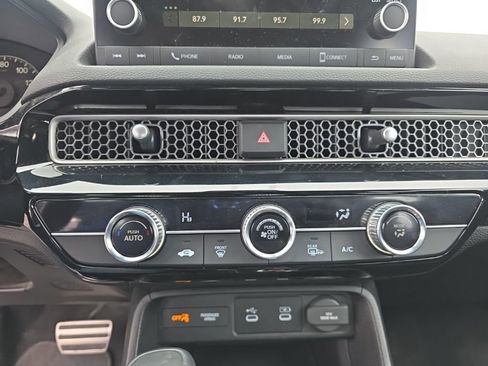 Used 2025 Honda Civic Sport image 15