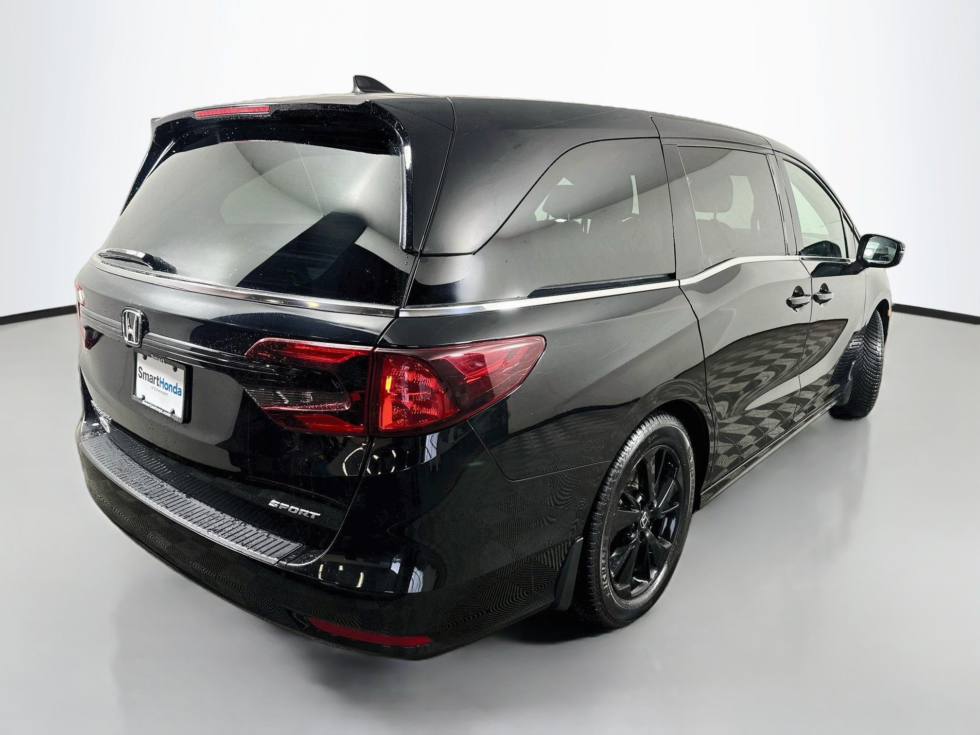 Used 2023 Honda Odyssey Sport image 7