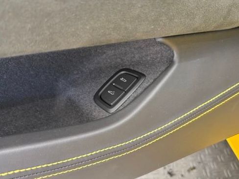 New 2026 Chevrolet Corvette Stingray Premium Conv w/ Stealth Interior Trim Package RWD image 17