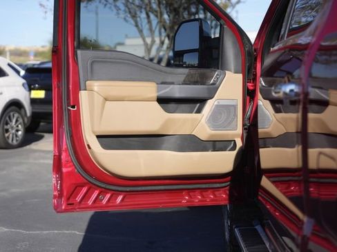 Used 2023 Ford F350 Lariat w/ Chrome Package AWD/4WD image 29