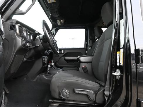 Used 2019 Jeep Wrangler Unlimited Sport S AWD/4WD image 17
