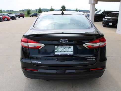 Used 2020 Ford Fusion Titanium FWD image 8