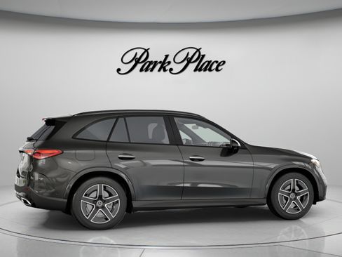 Used 2026 Mercedes-Benz GLC 300 image 24