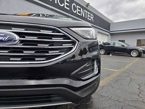 Used 2022 Ford Edge SEL w/ Convenience Package image 3