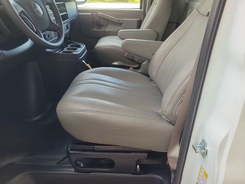 New 2025 GMC Savana 2500 Extended w/ Driver Convenience Package RWD image 8
