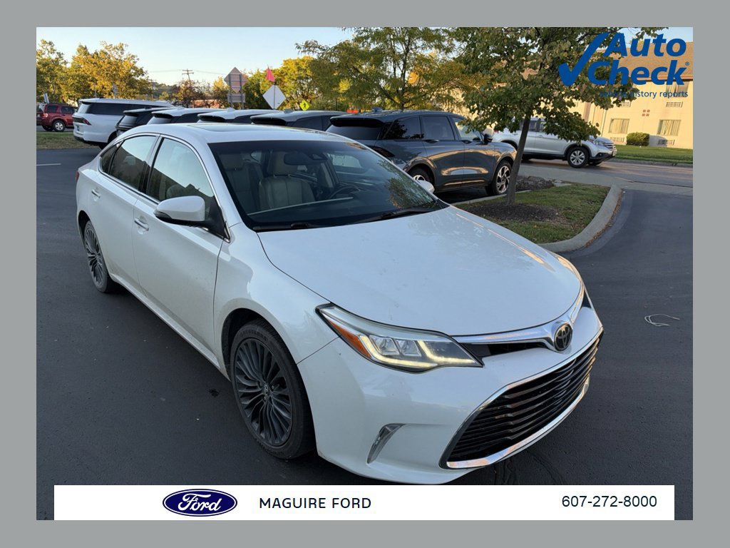 Used 2018 Toyota Avalon Touring w/ Carpet Mat Package FWD image 1