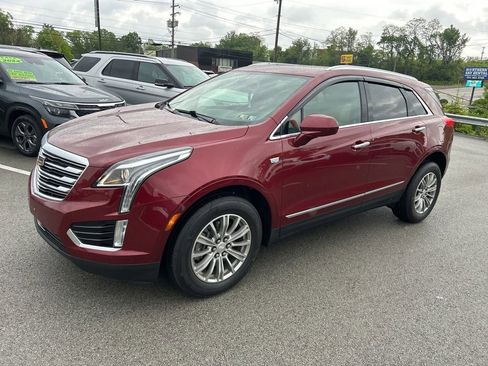 Used 2018 Cadillac XT5 Luxury w/ Driver Awareness Package AWD/4WD image 3