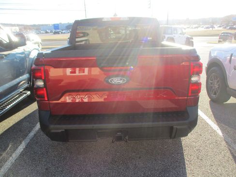 New 2026 Ford Maverick Lariat w/ Black Appearance Package AWD/4WD image 18