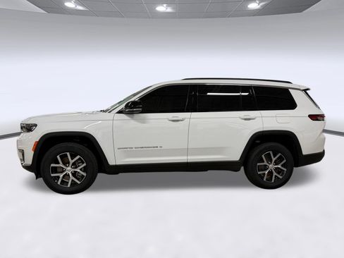 Used 2025 Jeep Grand Cherokee L Limited w/ Trailer Tow Package RWD image 2