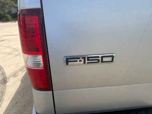 Used 2006 Ford F150 XLT RWD image 12