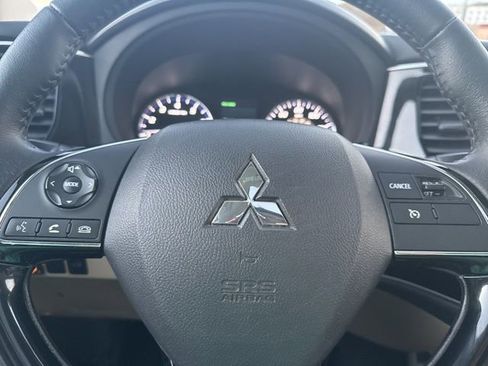 Used 2016 Mitsubishi Outlander SEL image 23