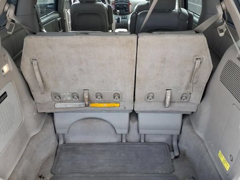 Used 2004 Toyota Sienna XLE w/ XLE Pkg 14 FWD image 18