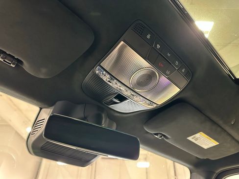 Used 2023 Mercedes-Benz G 550 image 32