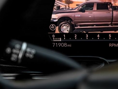 Used 2021 Cadillac Escalade ESV Sport image 17