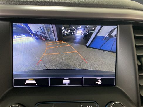 Used 2020 GMC Acadia AT4 w/ Trailering Package AWD/4WD image 13