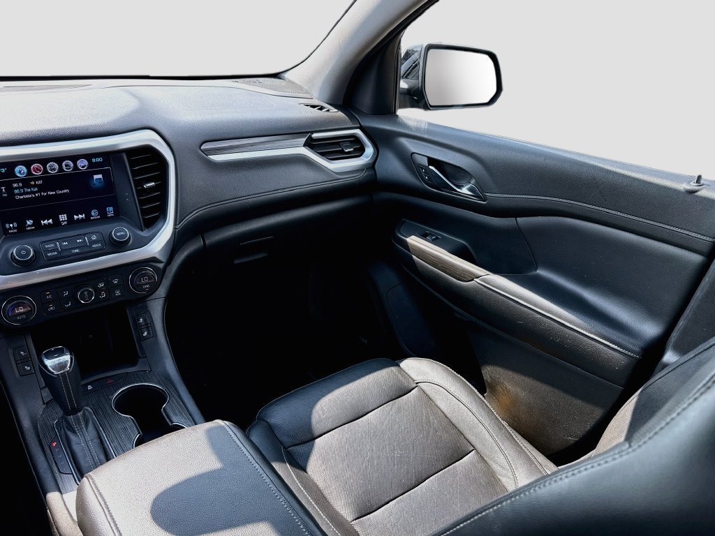Used 2019 GMC Acadia SLT w/ Black Edition FWD image 15