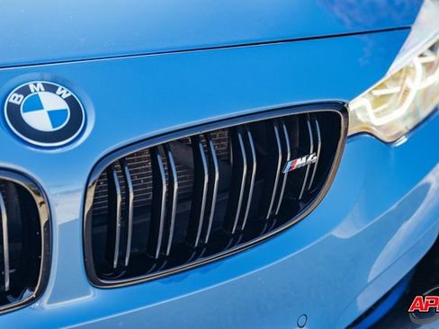 Used 2018 BMW M4 Convertible w/ Competition Package image 27