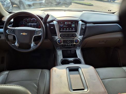 Used 2015 Chevrolet Tahoe LT RWD image 9