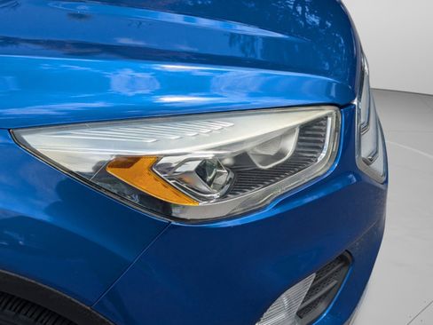 Used 2017 Ford Escape Titanium AWD/4WD image 23