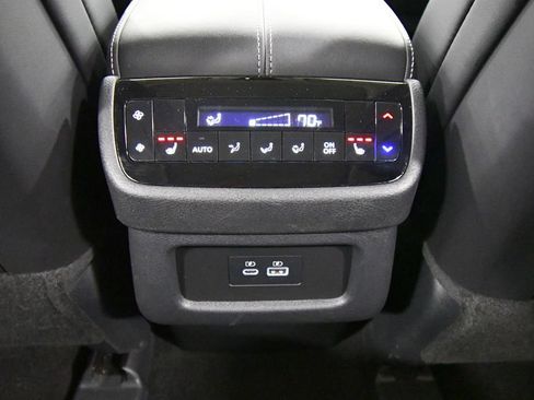 Used 2025 INFINITI QX60 Luxe AWD/4WD image 17