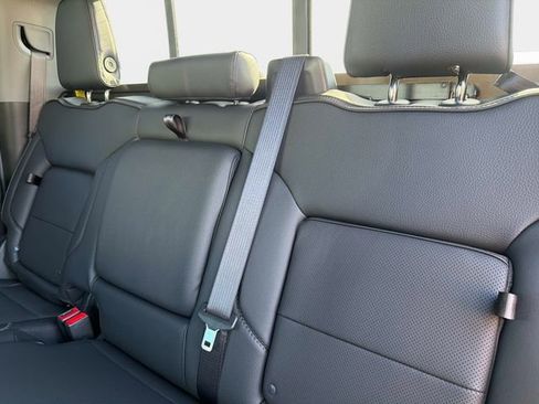 New 2026 GMC Sierra 2500 Denali w/ Denali Reserve Package image 14