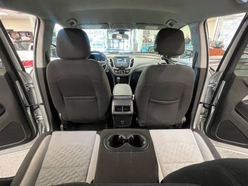 Used 2018 Chevrolet Equinox LT FWD image 34