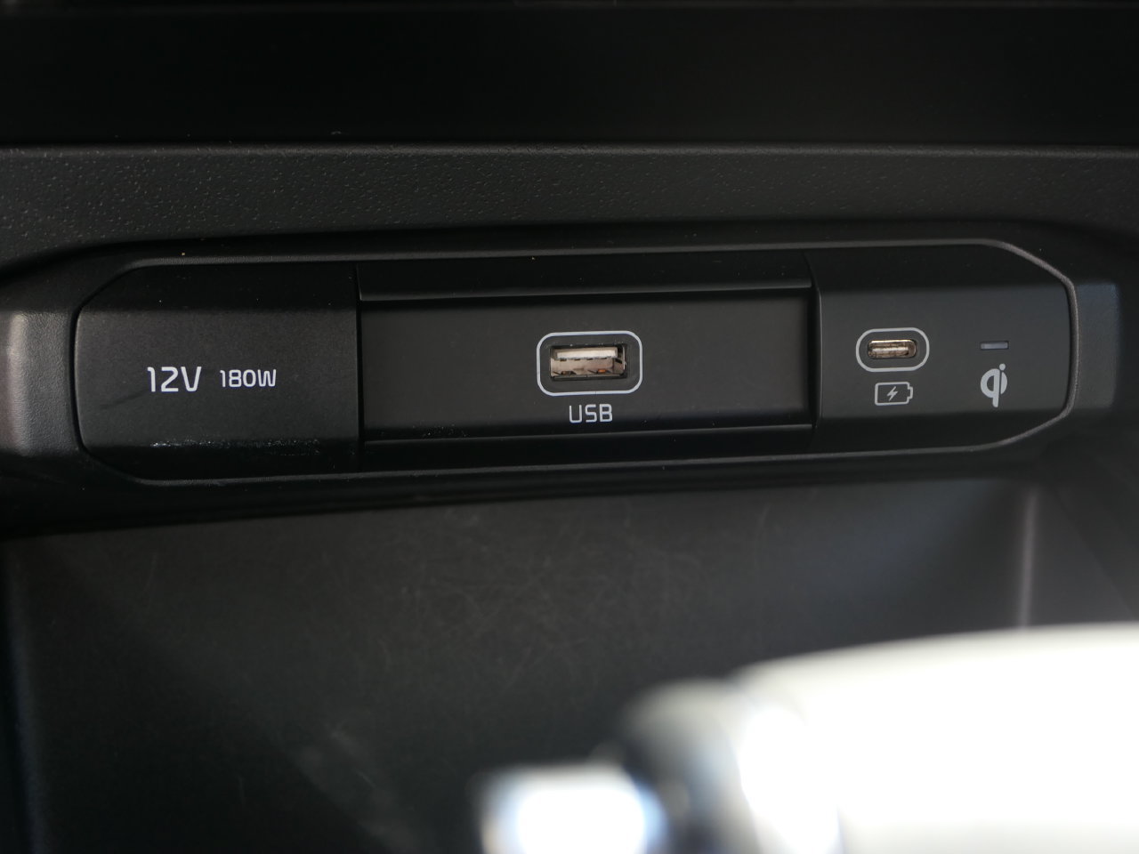 Certified 2023 Kia Niro SX Touring FWD image 20