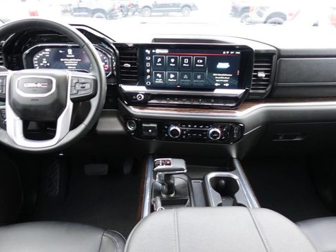 Used 2024 GMC Sierra 1500 Elevation image 46